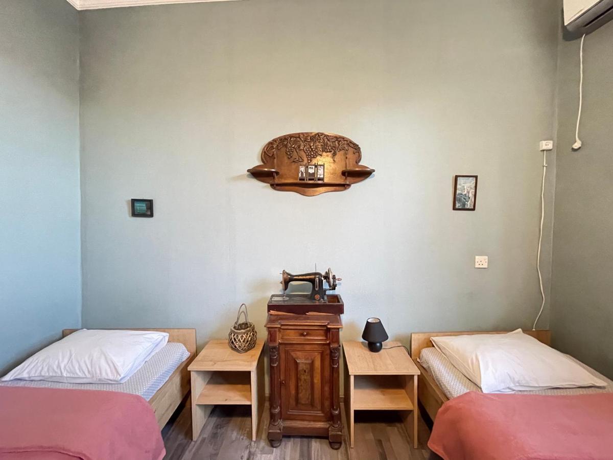 Talaveri Apartment In Old Тбілісі Екстер'єр фото